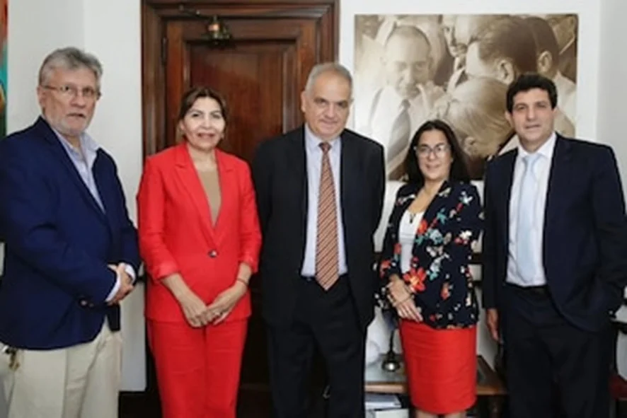 SENADORES PERONISTAS CAROLINA