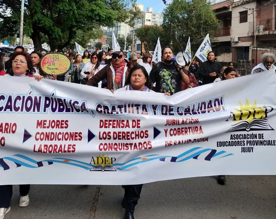MARCHA ADEP DPCENTES DE BASE 3