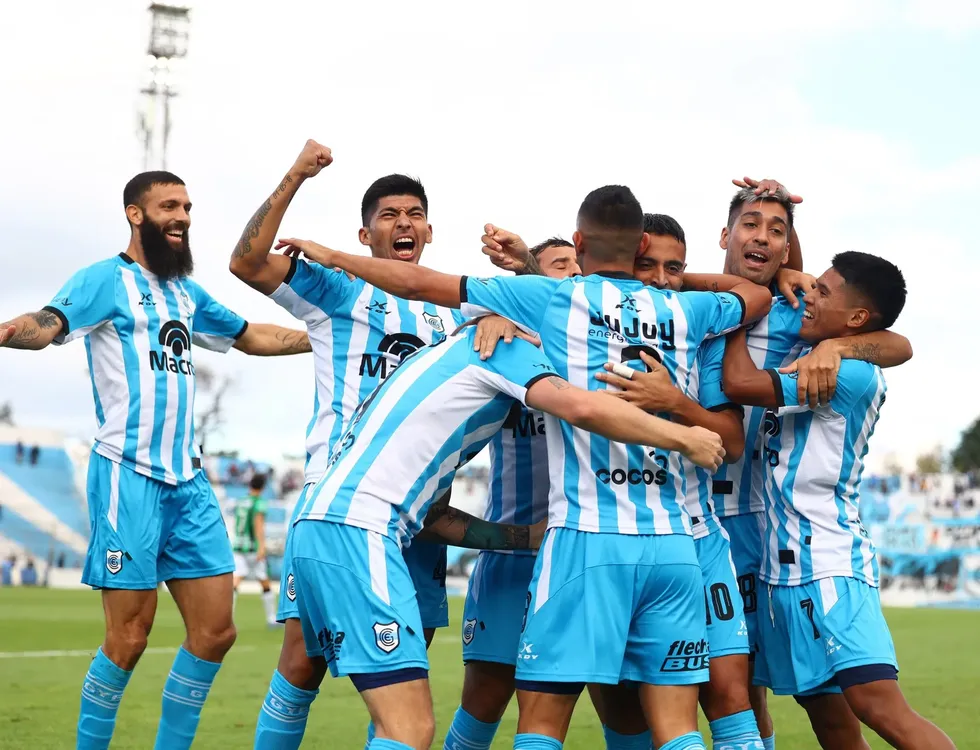 FESTEJO GIMNASIA NUEVA CHICAGO