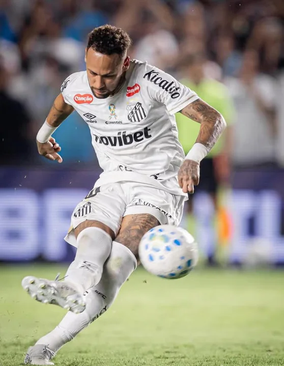 neymar, podría no jugar en brasil