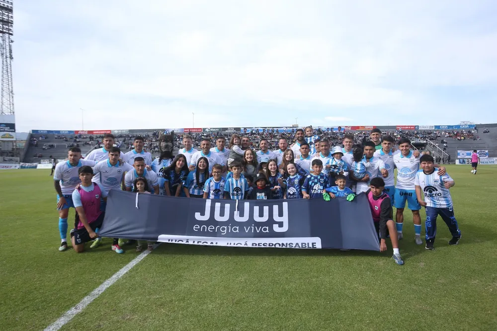 triunfo gimnasia chaco equipo niños