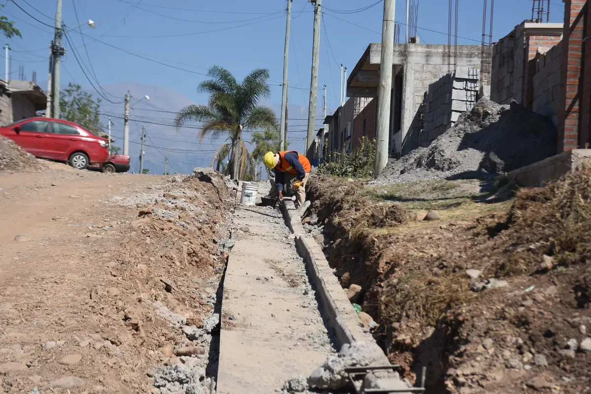 obras 14 hectareas cordón cuneta