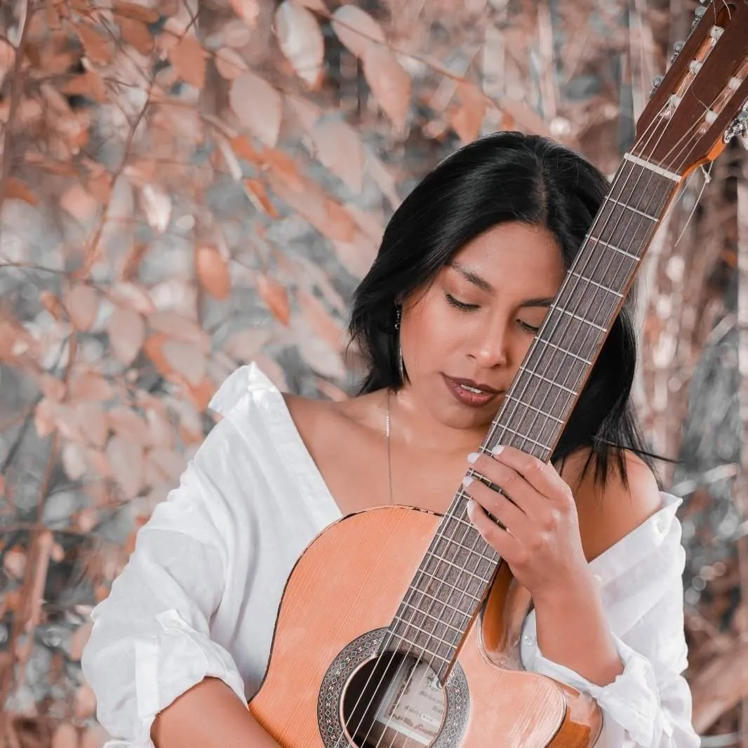 DANIELA SALAS EN EL TIZON