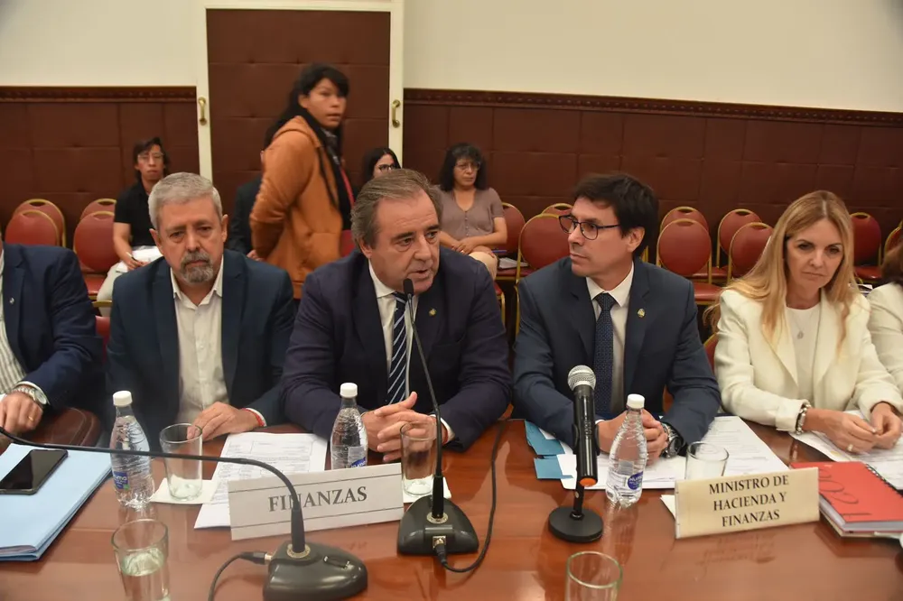 Legislatura presupuesto 2025 cardozo 1