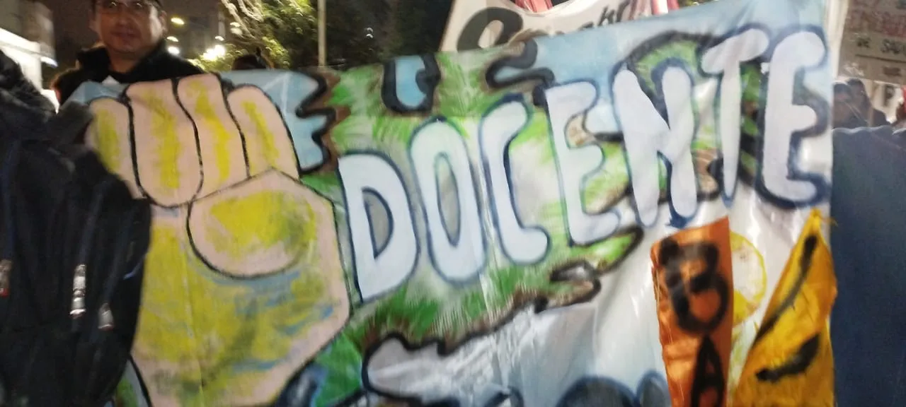 MARCHA DOCENTE ANTORCHAS