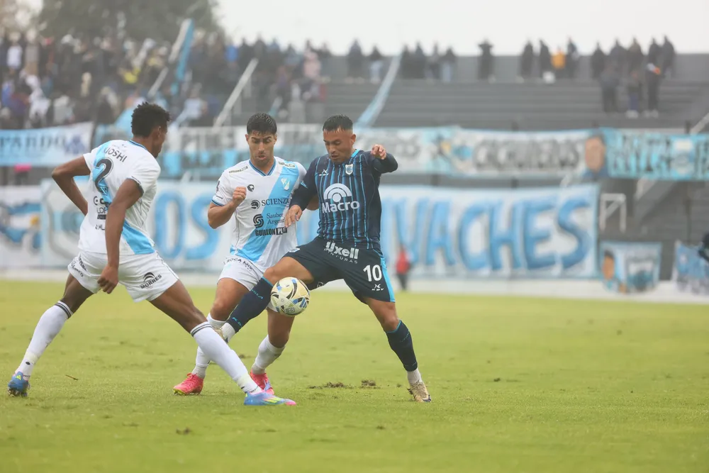 GIMNASIA TEMPERLEY1