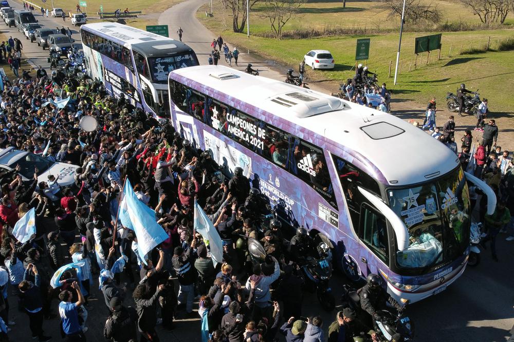 11-07-2021_buenos_aires_los_futbolistas_de (1)