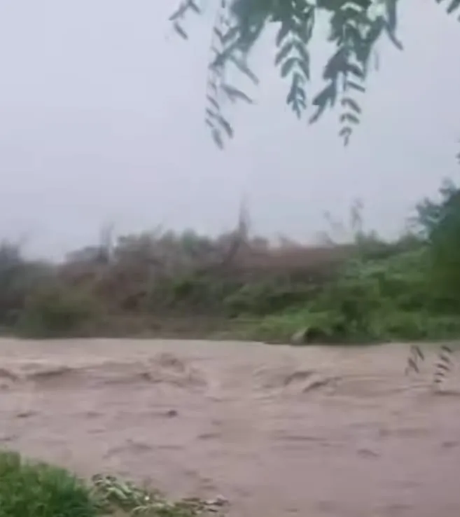 Lluvias Alto Comedero inundado4