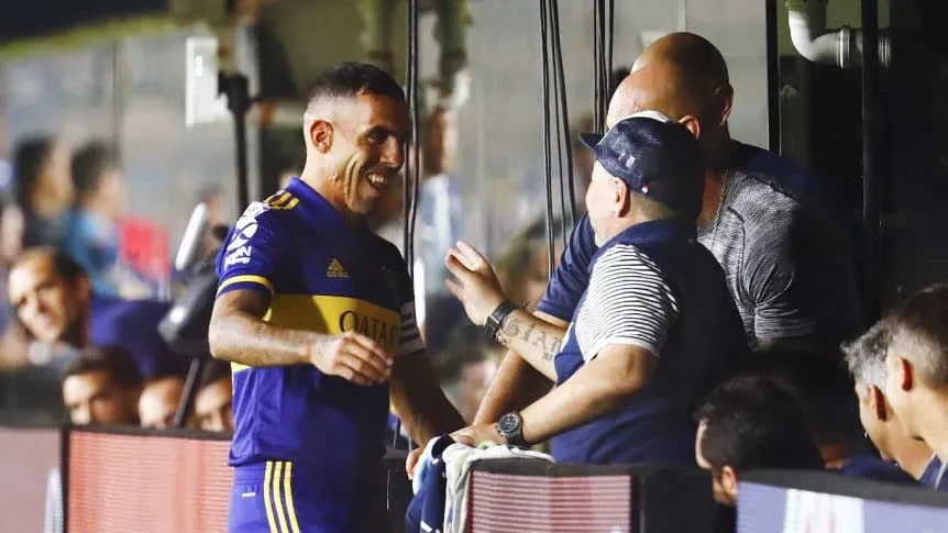 tevez-maradona_862x485
