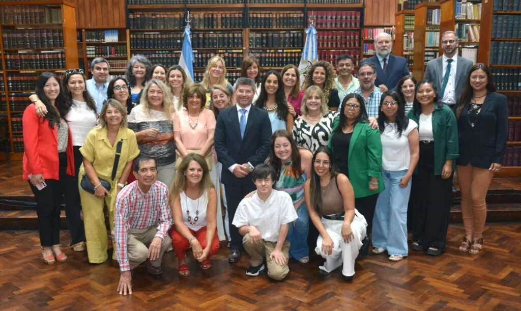 RECONOCIMIENTO-A-DAVID-CARRILLO-POR-JUBILACION 1