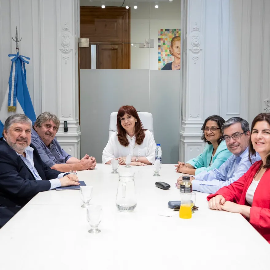 672443a7d6118-screen-and-max-width480px_880_880!