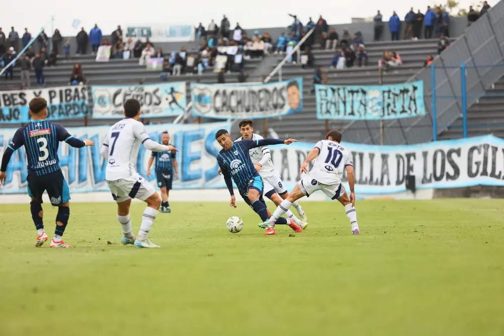 gimnasia tristan suarez derrota1