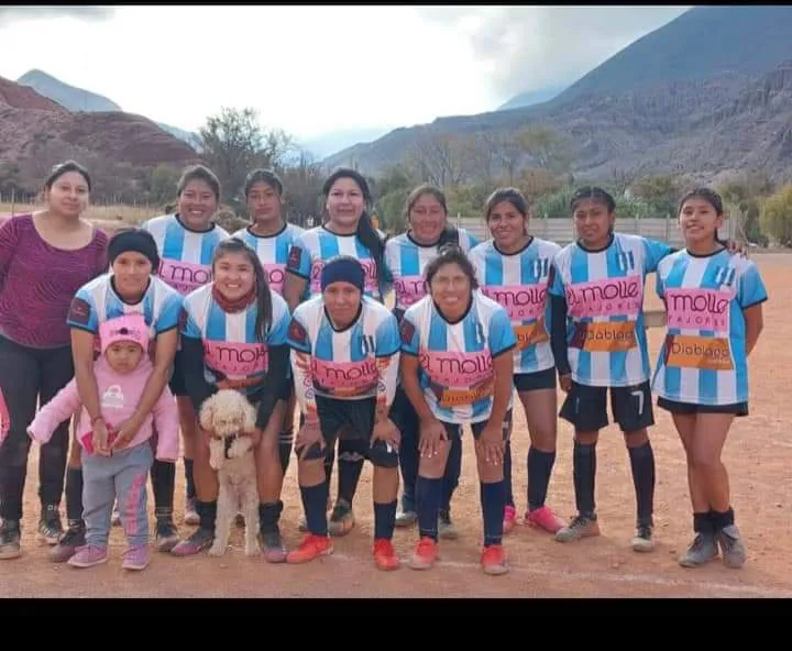 PLANTE FEMENINO CLUB SANTA ROSA PURMAMARCA