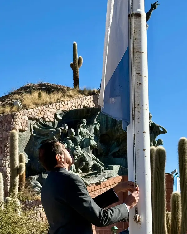 Acto 9 de julio Humahuaca 1