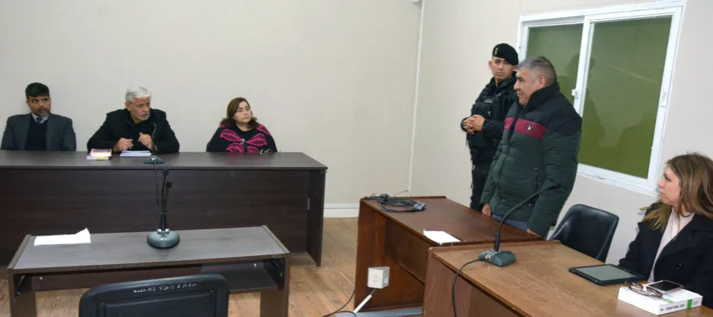 JUECES-PENALES-OGJ-Juicio-a-A.-Martinez-por-Femicido-9.6.25-1024x456 (1)