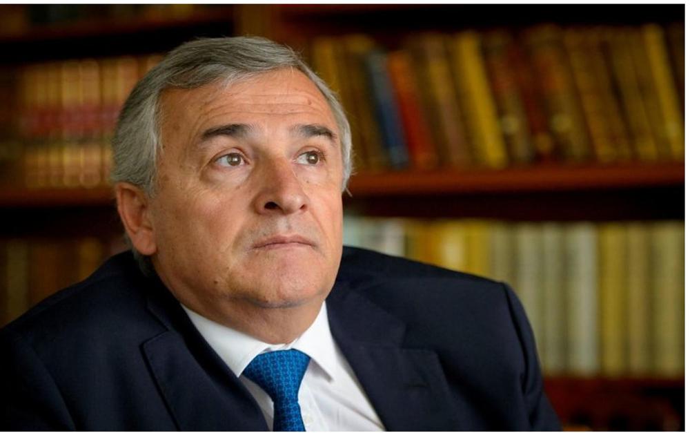 morales mano justicia