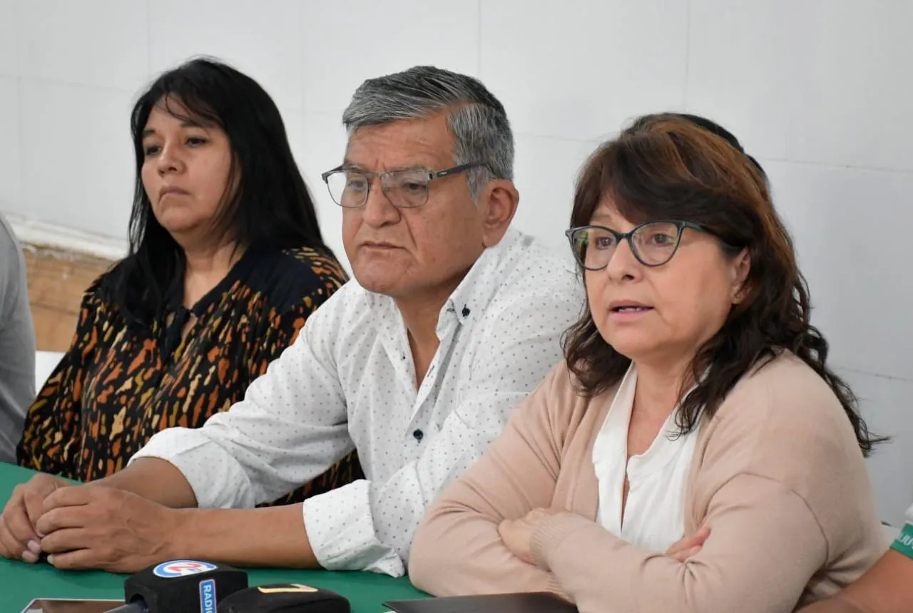 Atsa Lopez paro