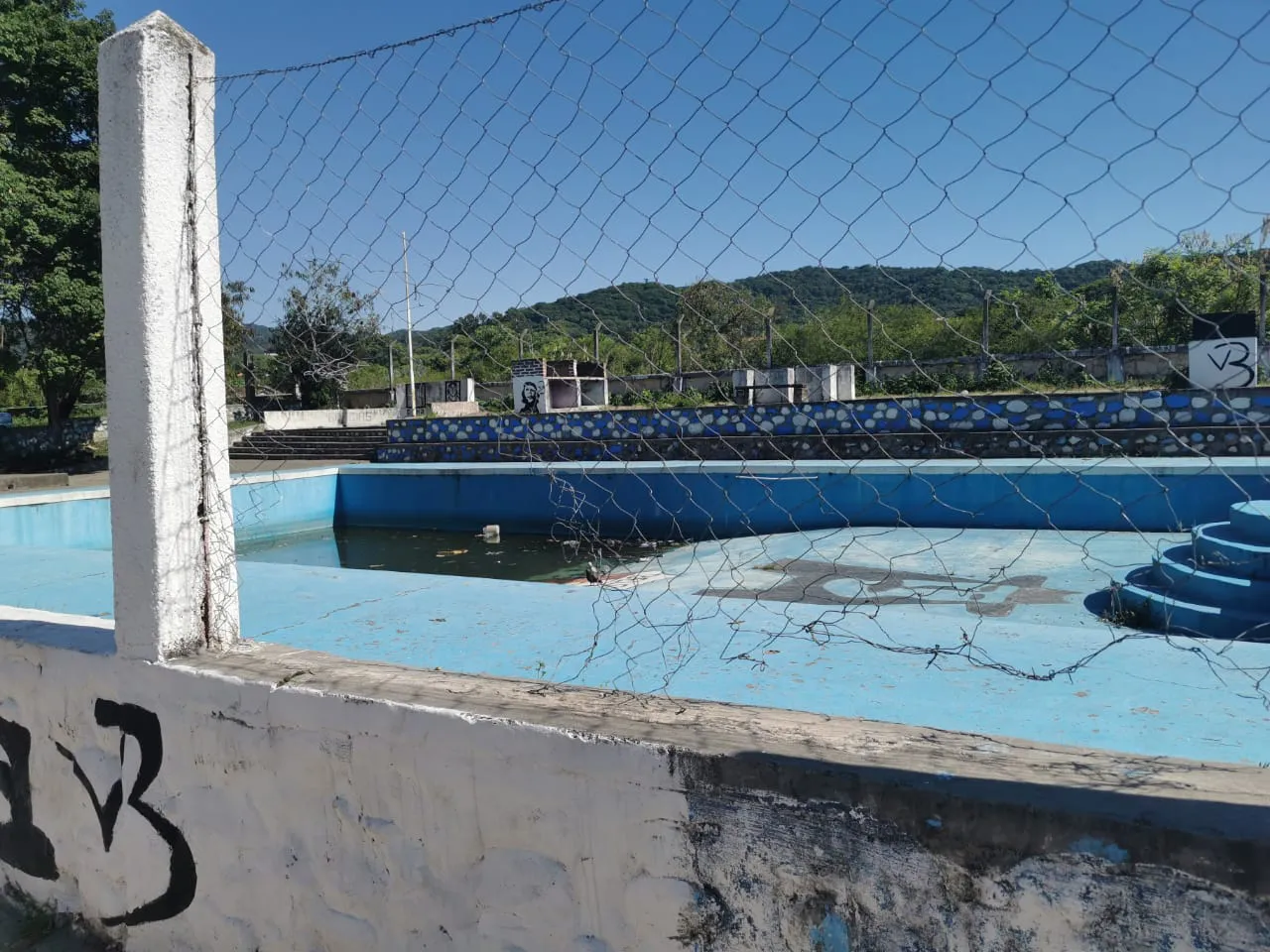 pileta tupac belgrano4