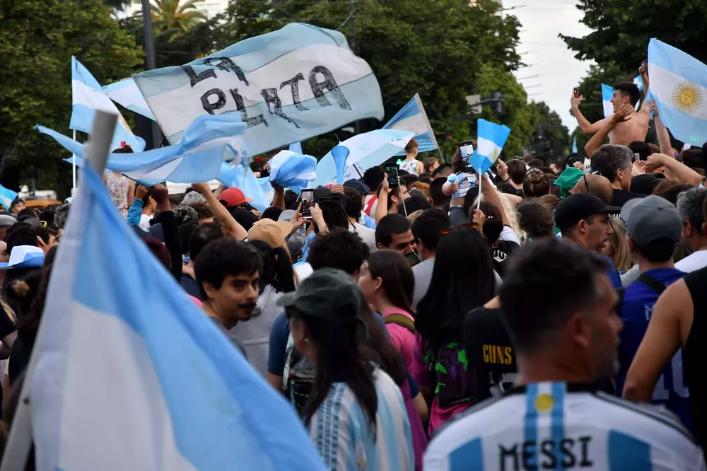 30-11-2022_miles_de_platenses_festejaron_hoy