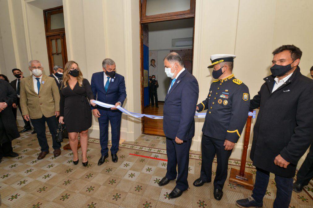 gm-inauguracion-casa-gob-bandera-108jpg