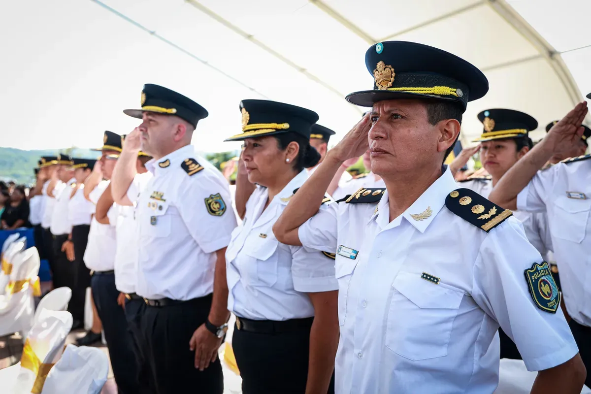 ascenso-efectivos-policiales