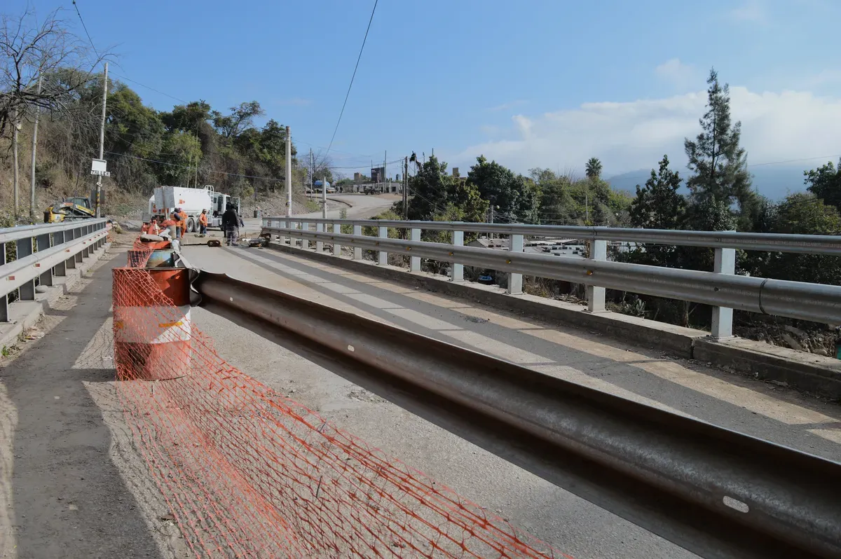 CONSTRUCCION PUENTE HUAICO GRANDE2