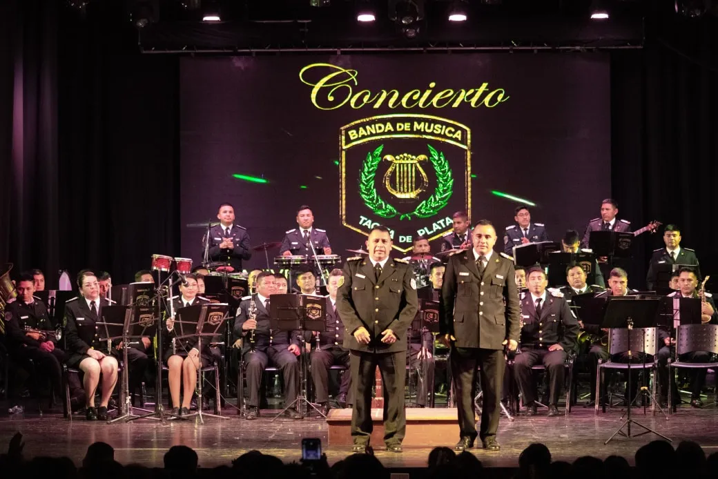 concierto banda de musica policia20