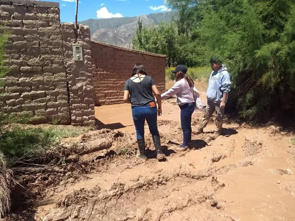 familias evacuadas huacalera