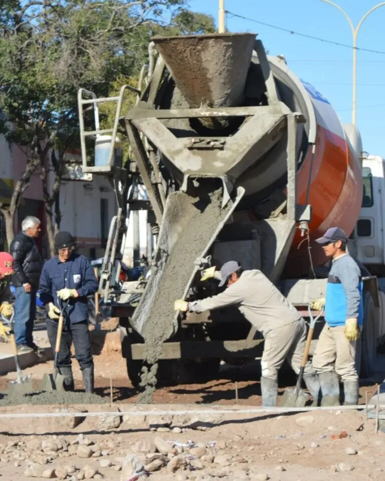 446968601_1221269679186506_2469701220550944452_n-768x959