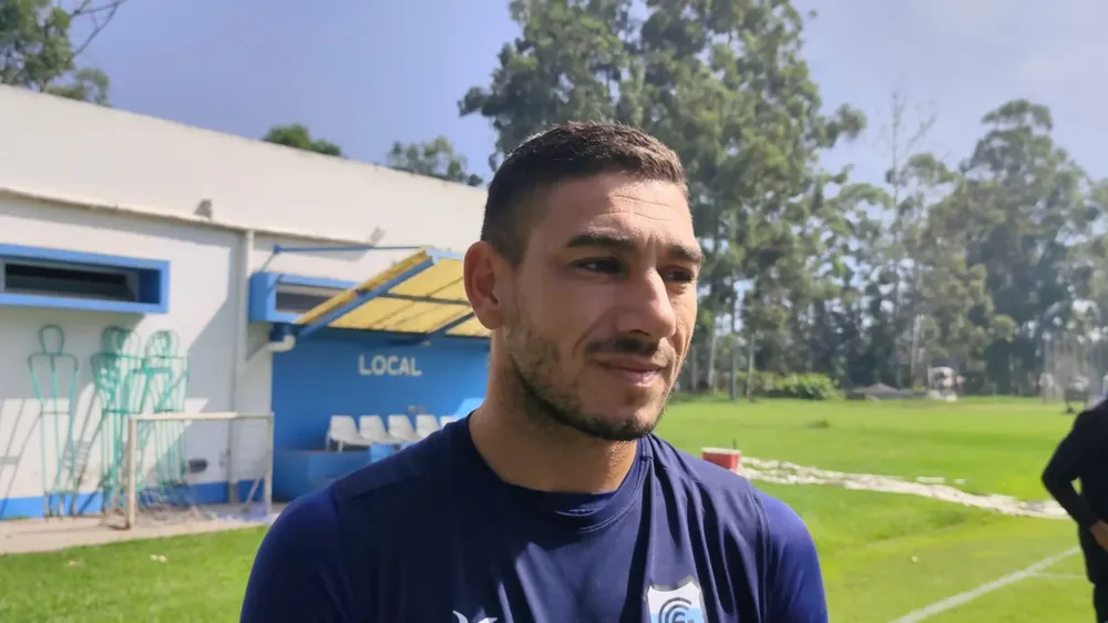 MILTON ALVAREZ, JUGADOR GIMNASIA Y ESGRIMA