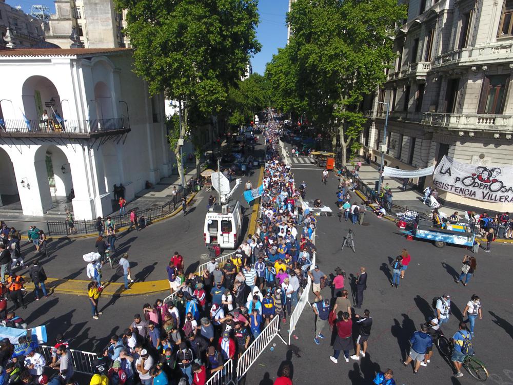 maradona-recibe-el-ltimo_718212