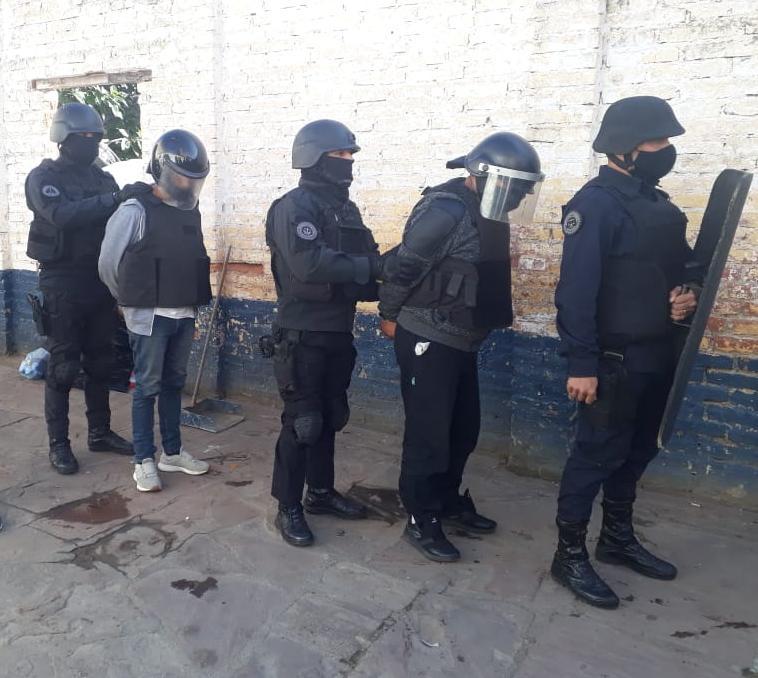 BRIGADA DE EL CARMEN DETUVO A PERSONAS INVOLUCRADAS EN HECHO SUCEDIDO EN SGO DEL ESTERO.