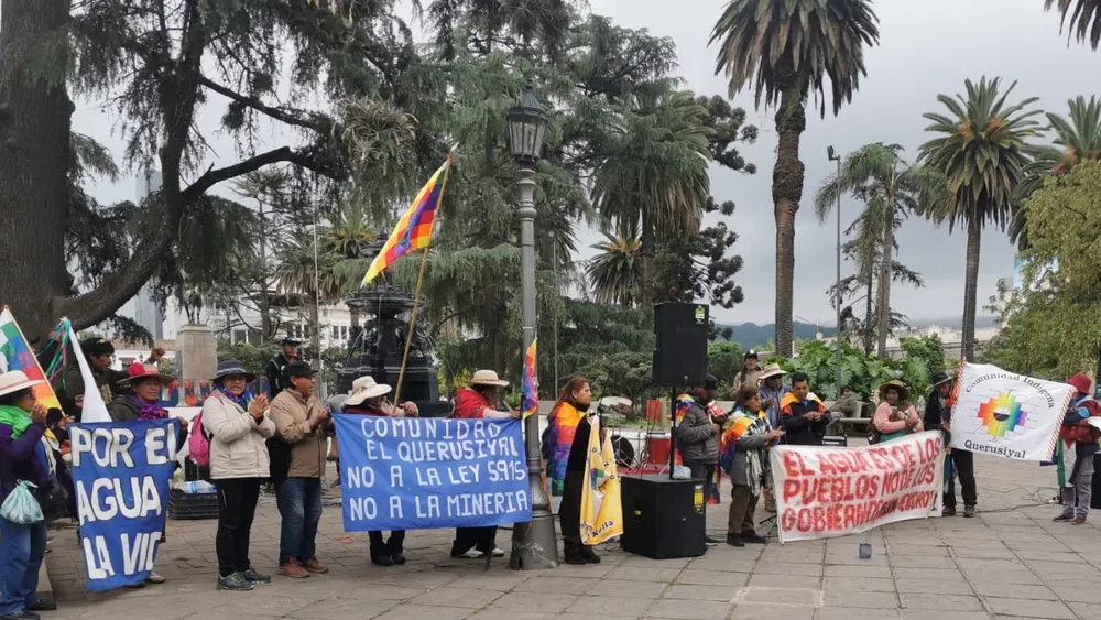 comunidades caminata por el agua