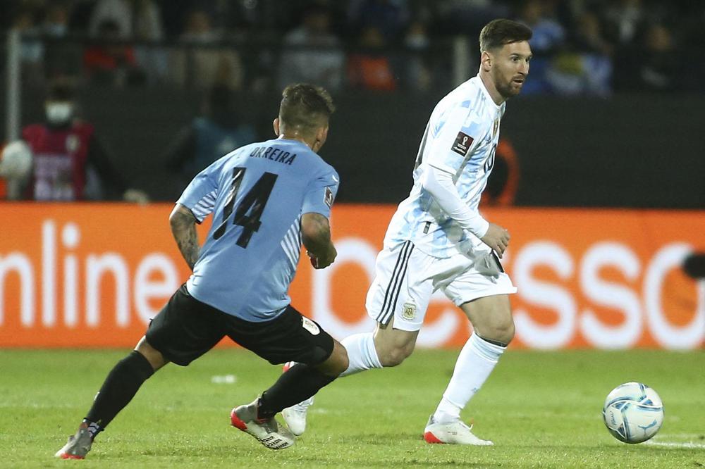 12-11-2021_el_astro_lionel_messi_jugo