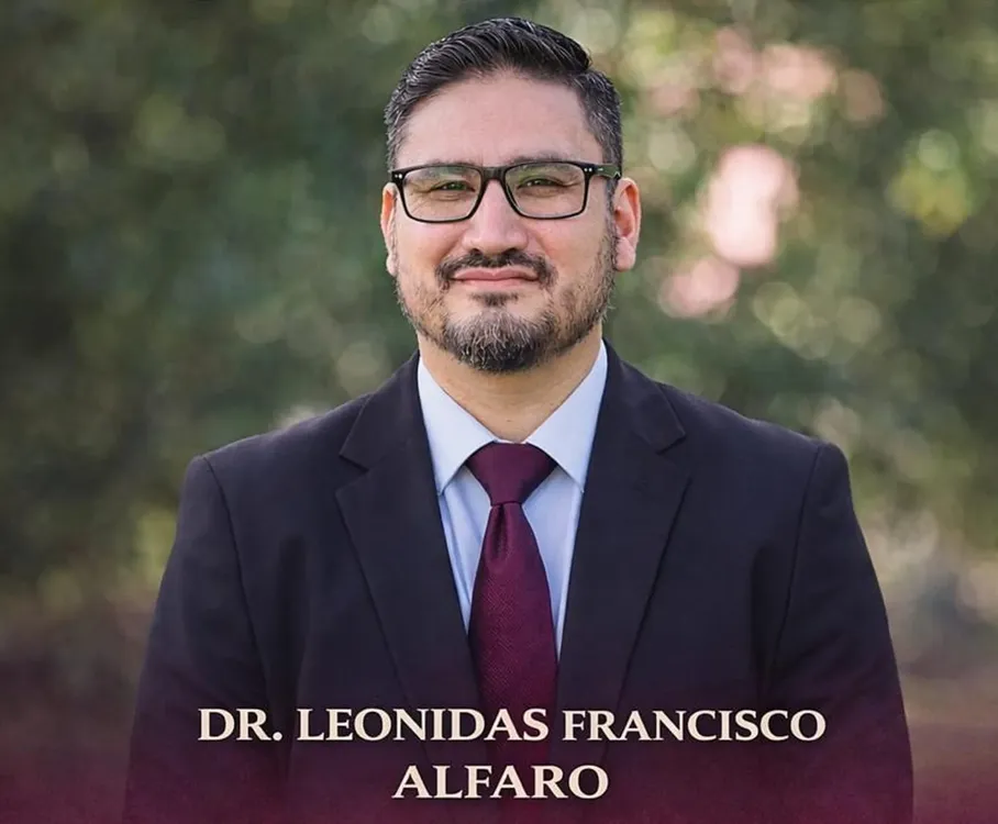 leonidas alfaro abogado