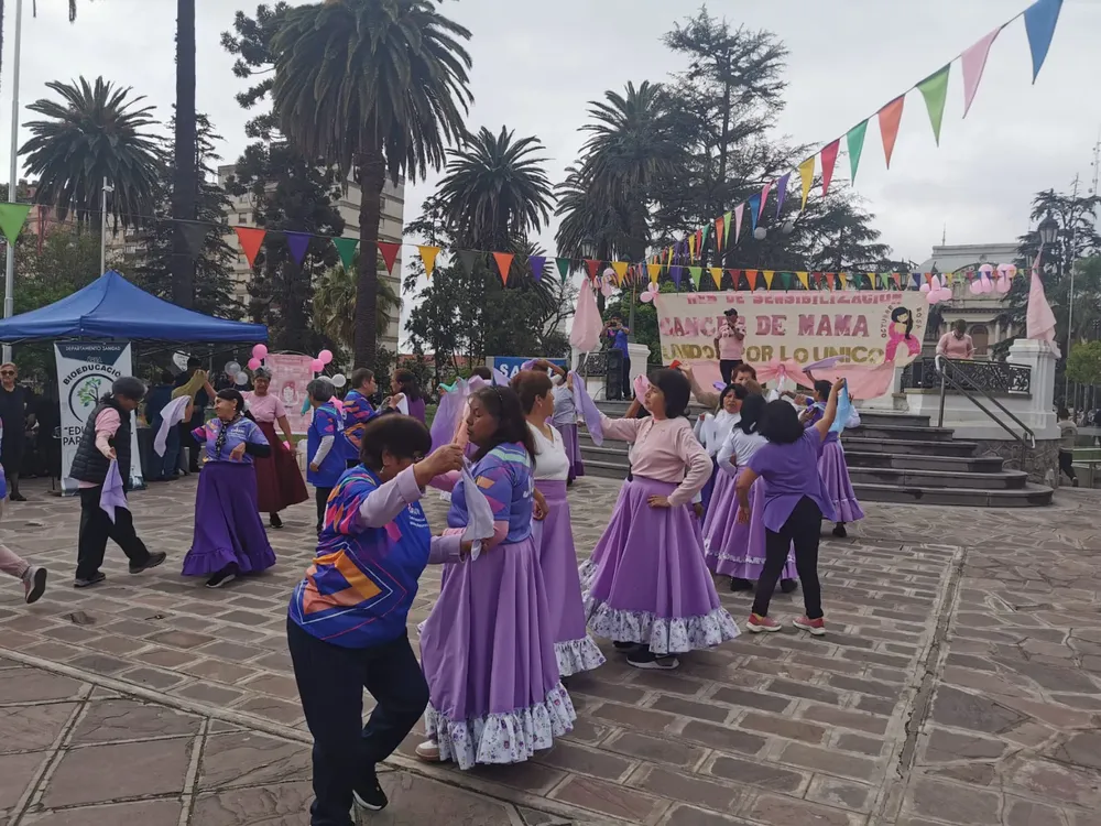 octubre rosa campaña mujer a