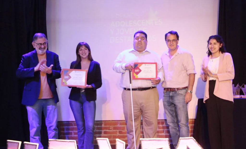 Municipio capitalino reconocimiento jóvenes 2