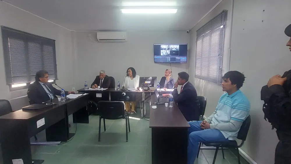 TRIBUNAL-DE-JUICIO-Juicio-a-R.-Estrada-por-Homicidio