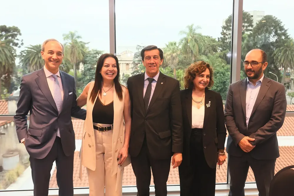 SADIR PETOBELLO EDUCACIÓN