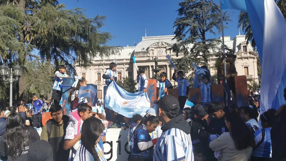 FESTEJOS VICTORIA ARGENTINA6