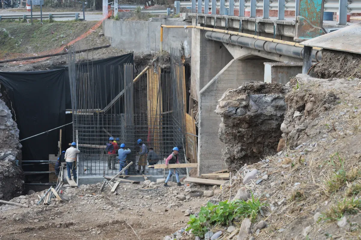 CONSTRUCCION PUENTE HUAICO GRANDE3