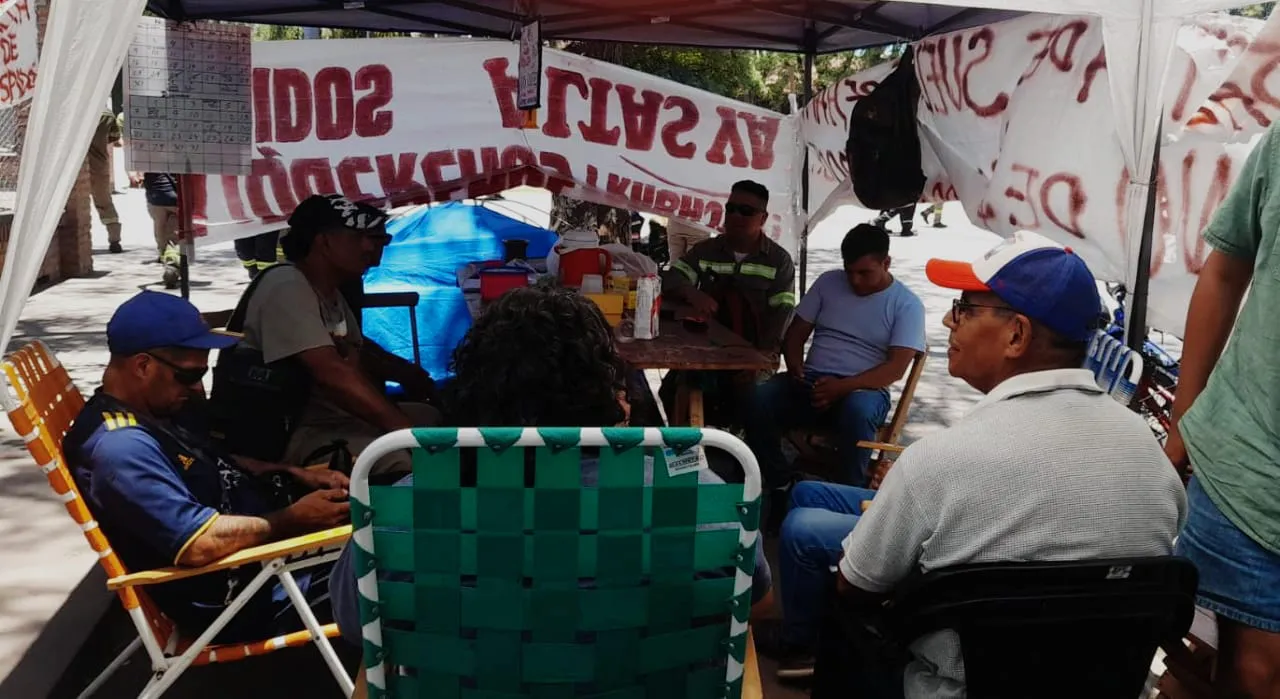 acampe trabajadores ledesma2