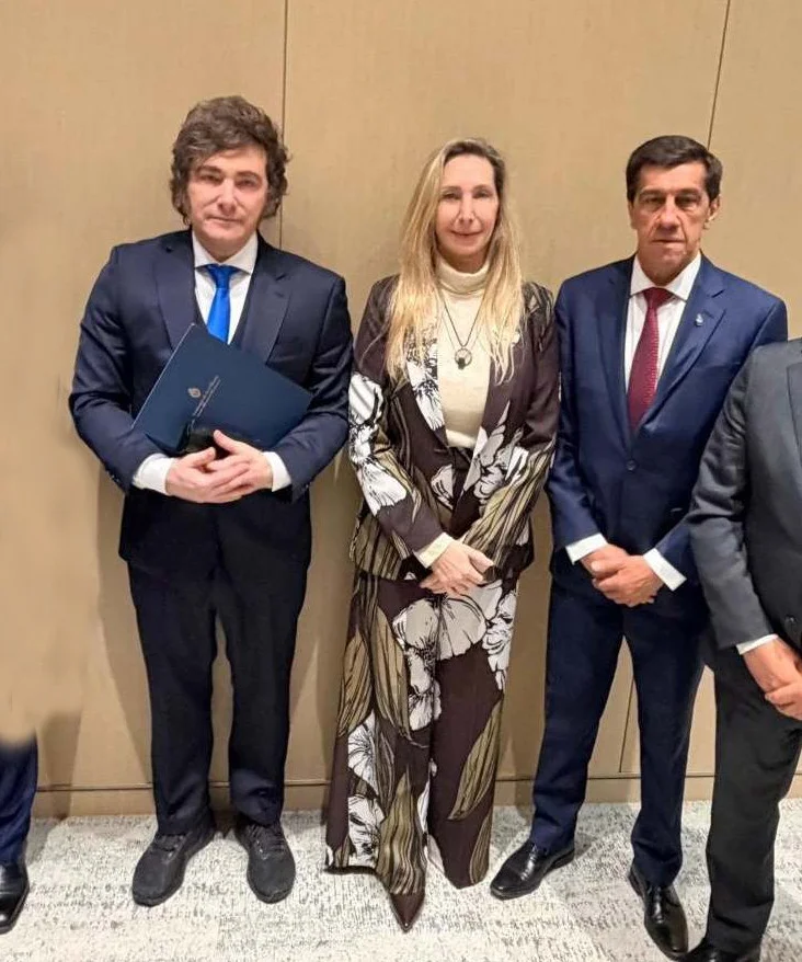 mieñi karina sadir