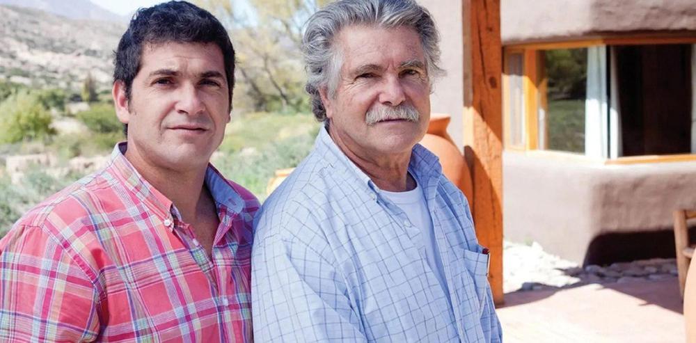 Carlos Antoraz (derecha) con su hijo Sebastián, también arquitecto