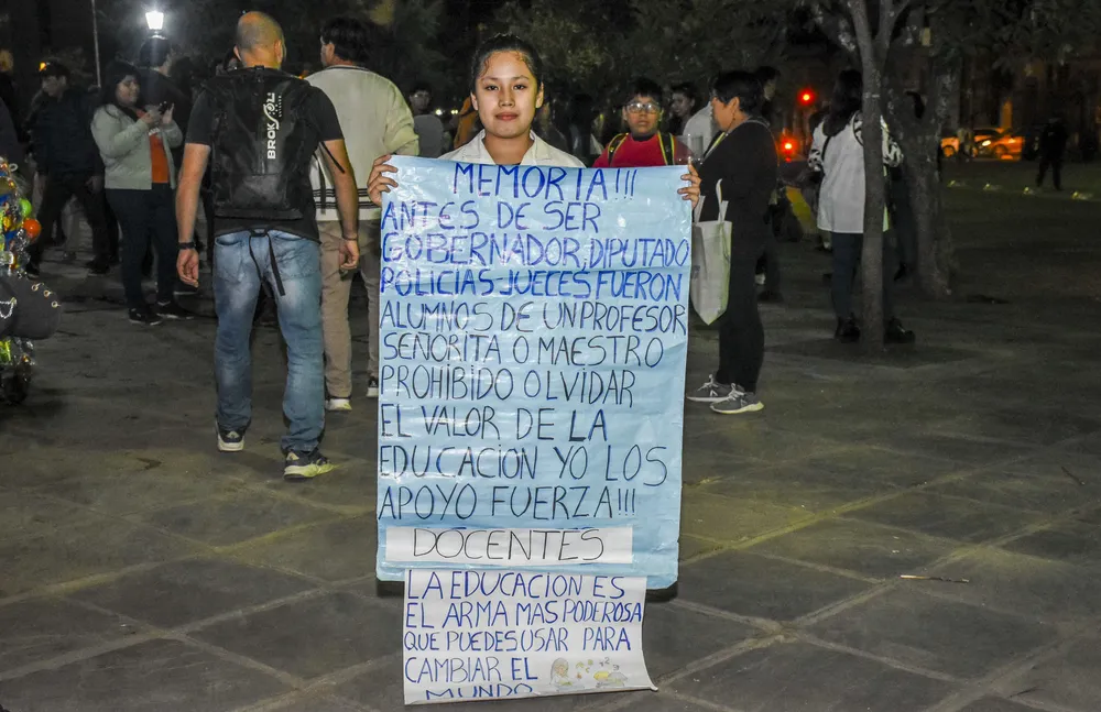 una-marcha-de-antorchas-d_983709