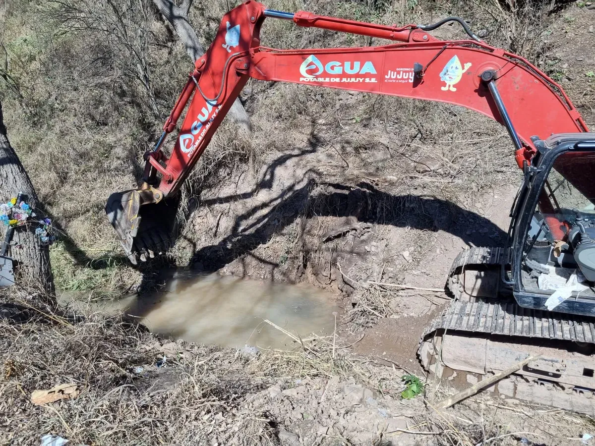 rotura acueducto en ciudad de nieva