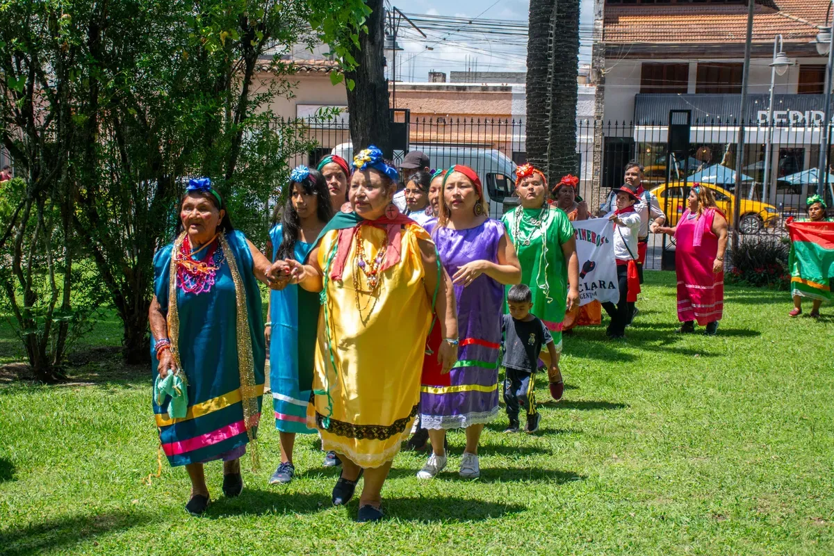 comunidades guarani arete guazu