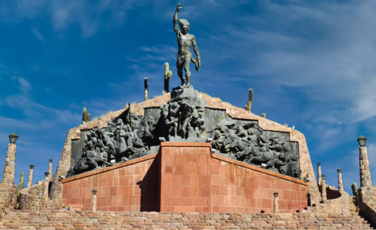 img_monumentoheroesindependencia-3992706634png
