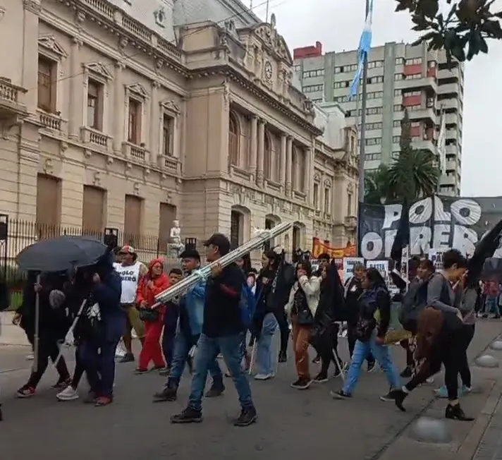 Screenshot_20231221-005937_Facebook