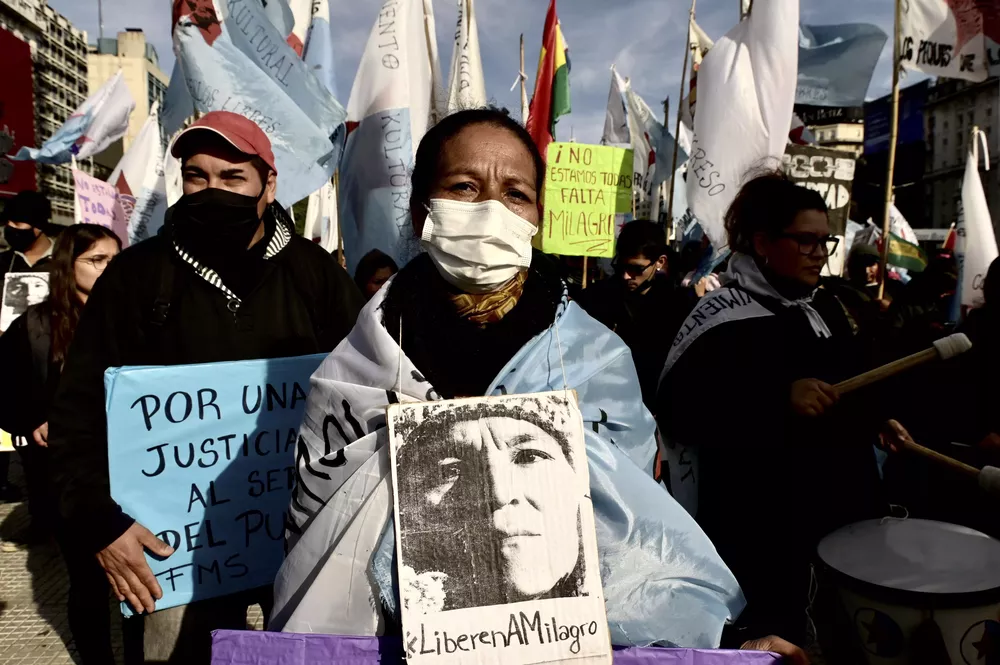 21-06-2022_marchan_para_denunciar_presiones_de (2)